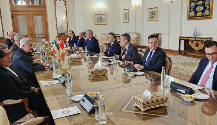 Erakçi-Fidan görüşmesi başladı (+foto)