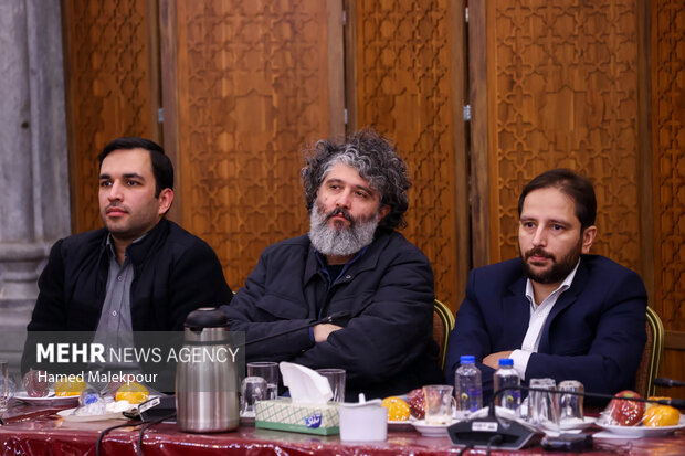 نشست صمیمانه رئیس مجلس با مدیران رسانه‌های کشور