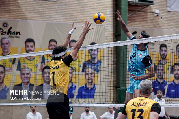 لیگ برتر والیبال ؛ سپاهان اصفهان و شهرداری ارومیه