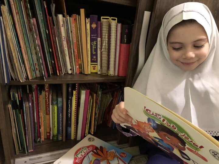 میرمنداڵی مهابادی بە کتێب‌خوێن‌ترین منداڵی ئێران هەڵبژاردرا