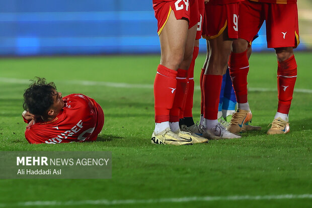 دیدار تیم ‌های فوتبال استقلال و فولاد خوزستان