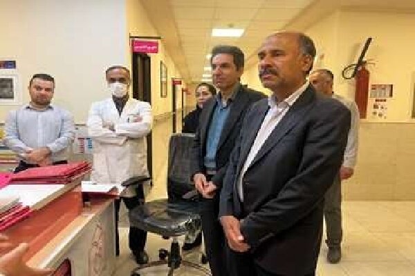 هاشمی:مسیرهای قانونی و ملی برای توسعه بیمارستان میناب را دنبال می کنم