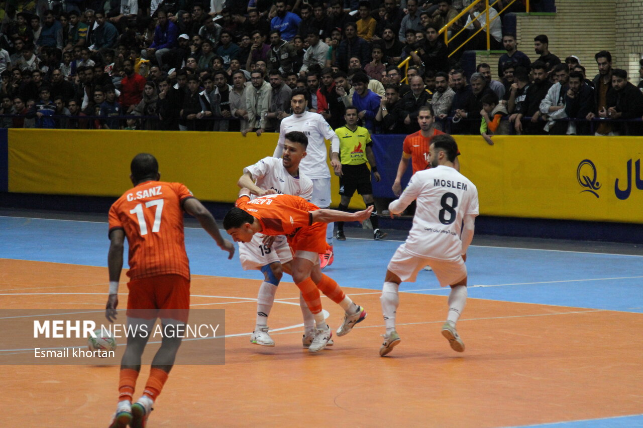 لیگ برتر فوتسال ایران گهرزمین سیرجان و مس سونگون