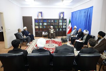 آیت الله لائینی: دانشگاه و حوزه دو قطب فکری و علمی جامعه هستند