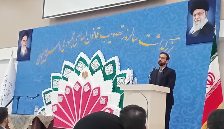 طلاب و دانشجویان چهارمحال و بختیاری با قانون اساسی آشنا می‌شوند