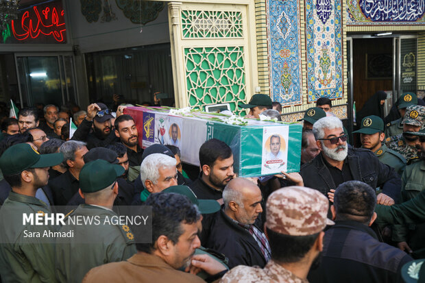 مراسم تشییع پیکر جانباز سرافراز «قاسم علیزاده» در مشهد