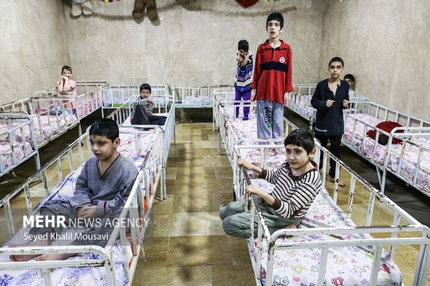 خانه ای کوچک برای دنیای متفاوت