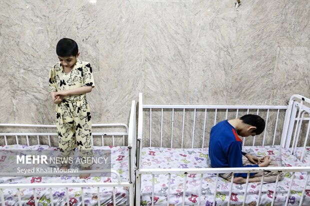 خانه ای کوچک برای دنیای متفاوت