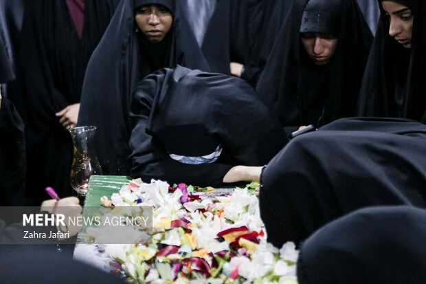 تشییع شهید گمنام در دانشکده علوم قرآنی بندرعباس