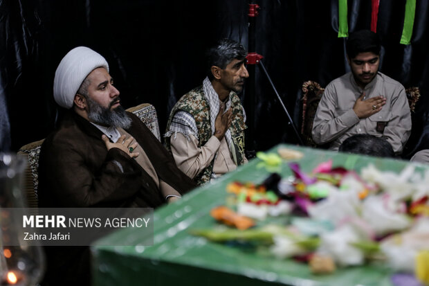 تشییع شهید گمنام در دانشکده علوم قرآنی بندرعباس