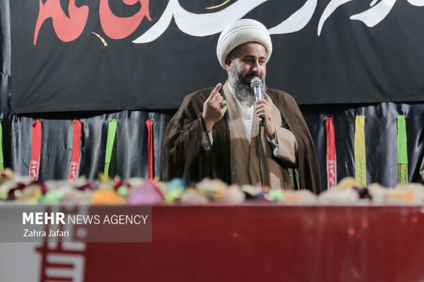 تشییع شهید گمنام در دانشکده علوم قرآنی بندرعباس