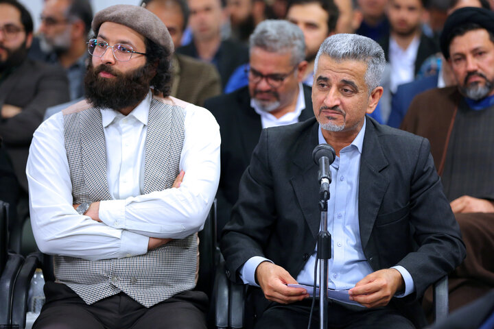 از امکانات شعر سپید استفاده نمی‌شود؛ چرا شعرهای سپید کوتاه شدند؟!