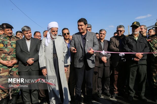 آئین افتتاح پروژه تقاطع غیرهمسطح «تکیه چمن» سنندج