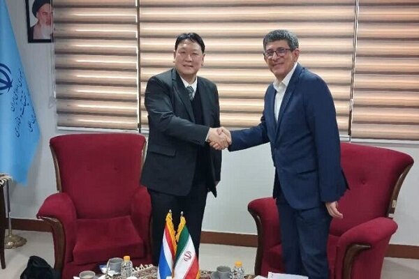 إيران وتايلاند توصلا إلى اتفاق مبدئي بشأن وضع برنامج مشترك للتعاون العلمي والتعليمي