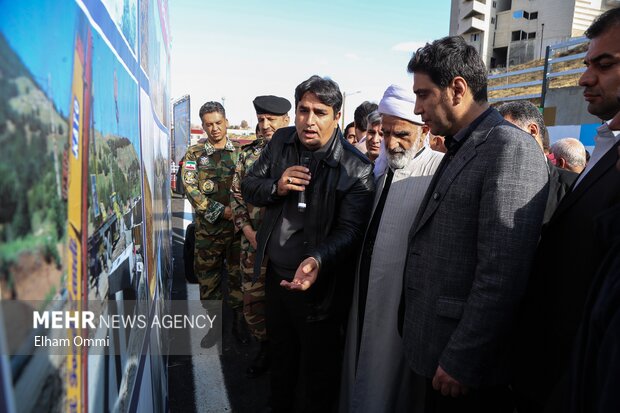 آئین افتتاح پروژه تقاطع غیرهمسطح «تکیه چمن» سنندج