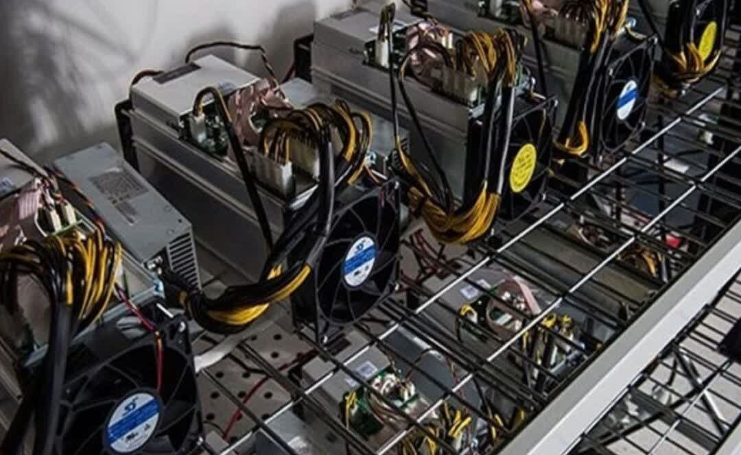 محمودی: ۷۱۹ دستگاه ماینر غیرمجاز در استان مرکزی جمع آوری شد