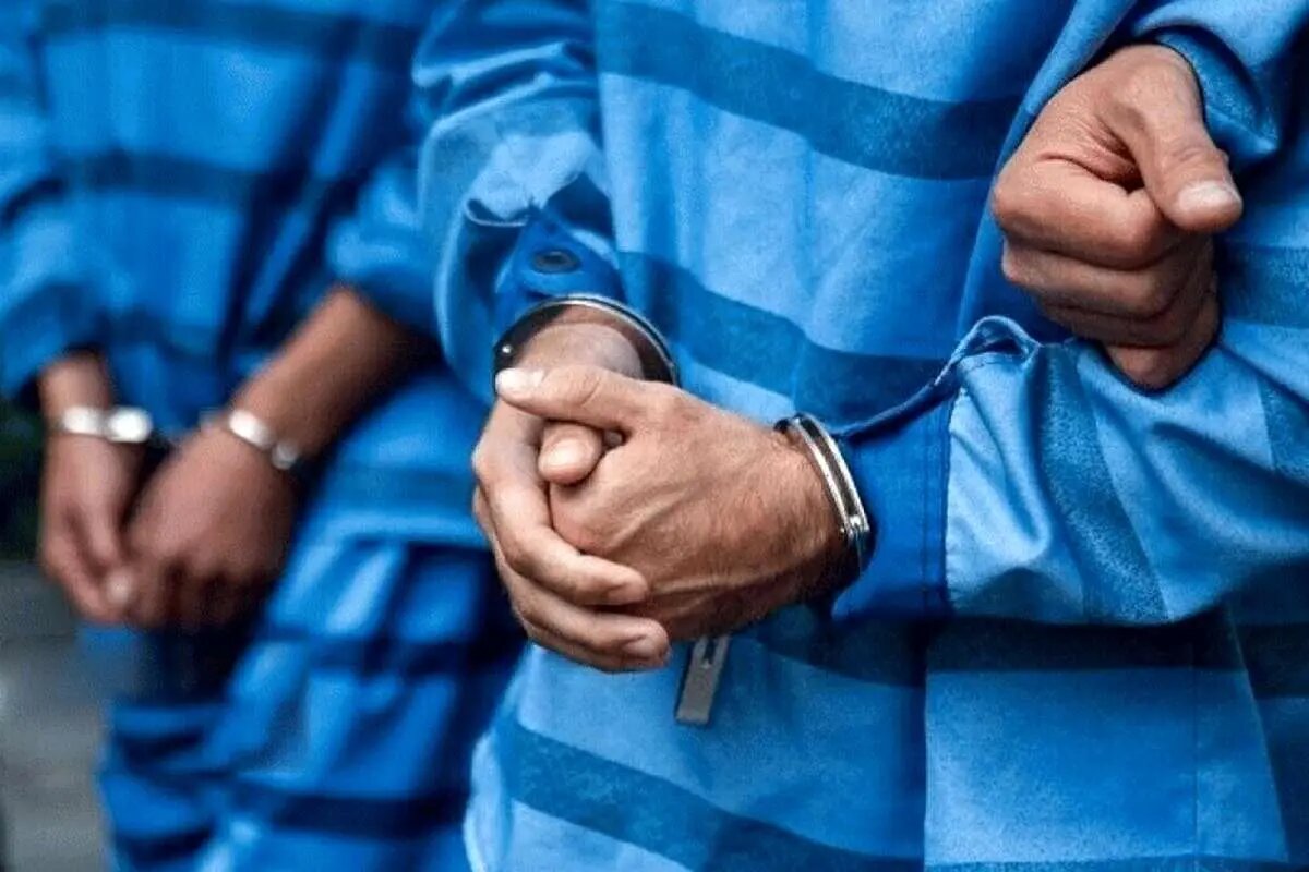 ۴ عضو وابسته به جریان سلطنتطلب در آستانه اشرفیه دستگیر شدند ۴ عضو وابسته به جریان سلطنتطلب در آستانه اشرفیه دستگیر شدند