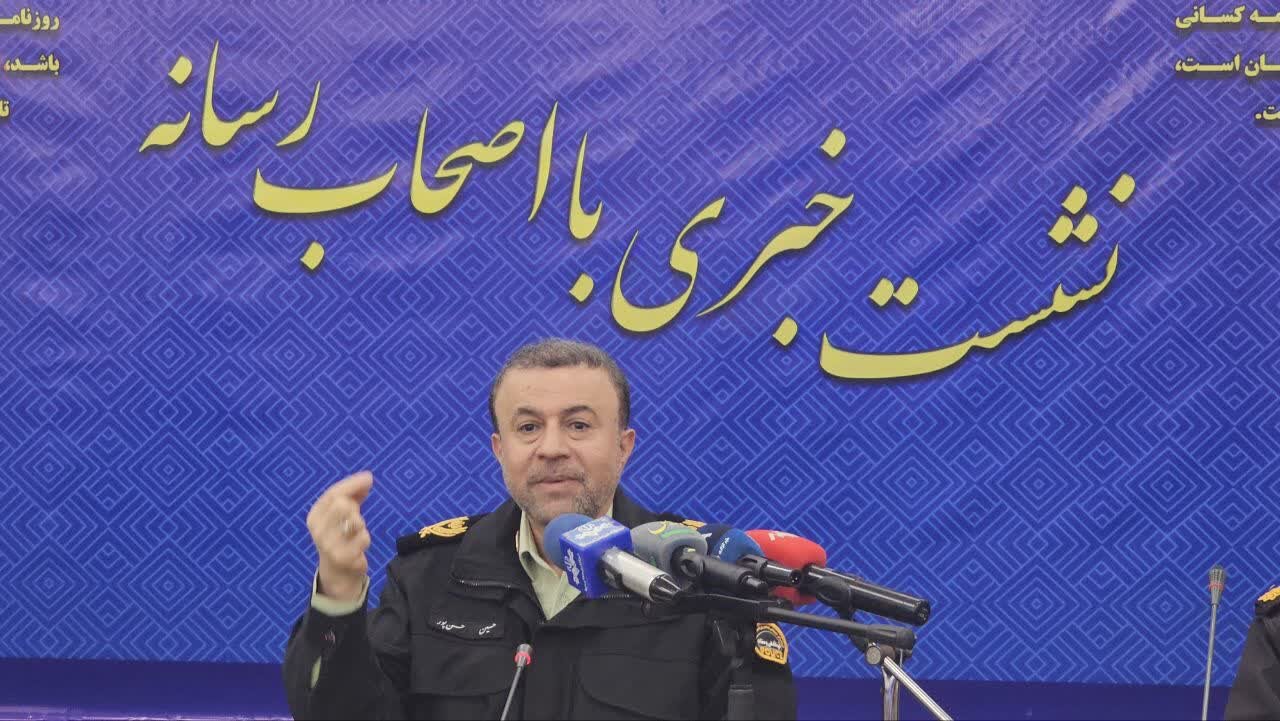 سردار حسن پور: ۱۶۰ هزار میلیارد تومان کالای قاچاق در گیلان کشف شده است سردار حسن پور: ۱۶۰ هزار میلیارد تومان کالای قاچاق در گیلان کشف شده است