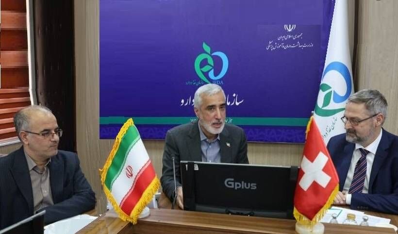 سوئيس،اينانلو،سفير،پول،انتقال،بشردوستانه،ديپلماتيك