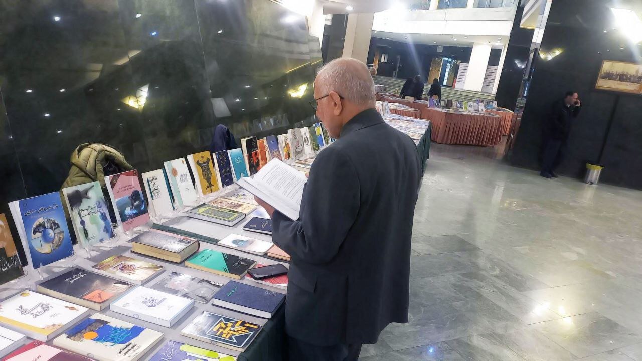 نمایشگاه «بهارستان کتاب» توسط کتابخانه مجلس برگزار می‌شود