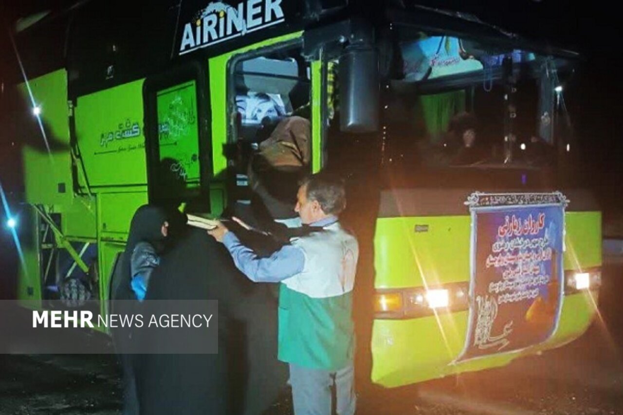 اعزام ۳۲ زائر اولی توانخواه از شهرستان هامون به مشهد مقدس