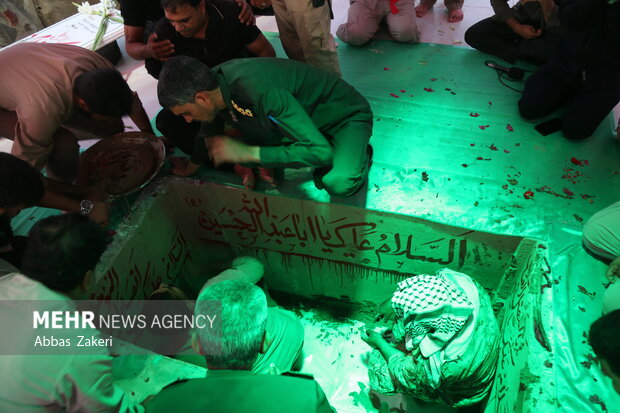 تشییع و خاکسپاری شهید گمنام در میناب