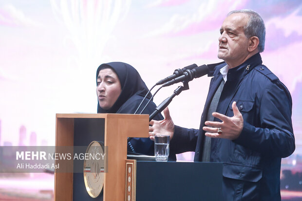 آئین گرامیداشت روز جهانی افراد دارای معلولیت با حضور رئیس جمهور