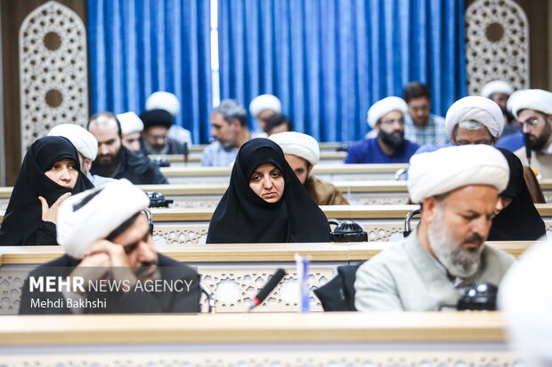 نشست راهبردی عملیات زندگی با آیه ها در قم