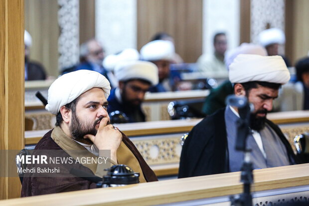 نشست راهبردی عملیات زندگی با آیه ها در قم