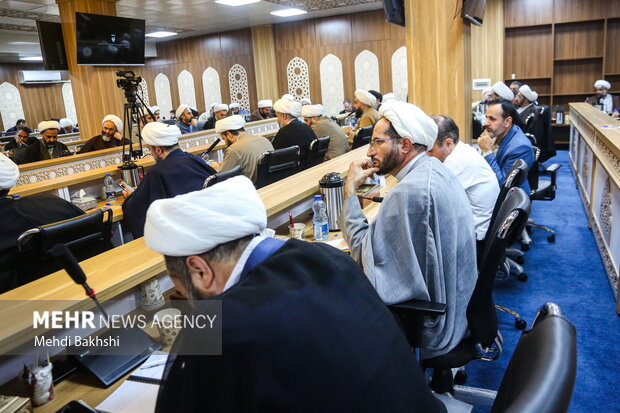 نشست راهبردی عملیات زندگی با آیه ها در قم