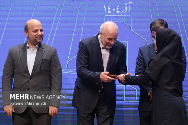 نشست خبری رئیس مجلس شورای اسلامی