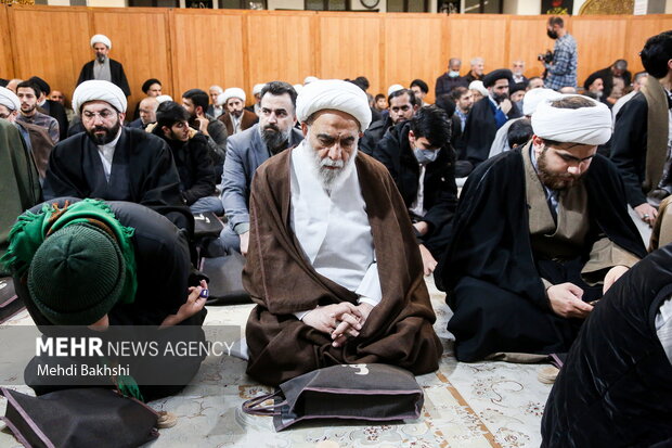 مراسم ختم پسر حجت الاسلام صدیقی در قم