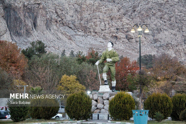 جلوه‌های برگریزان پاییزی در کرمانشاه