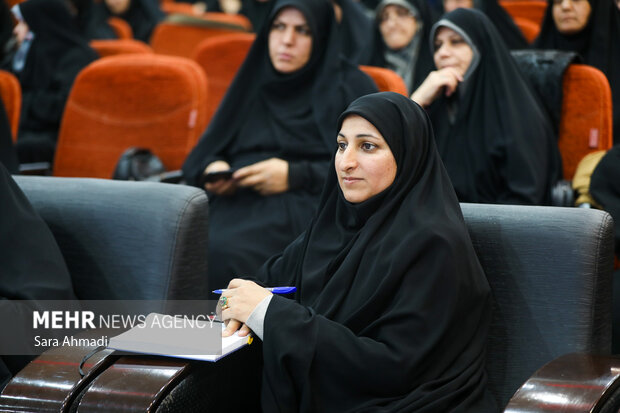 مراسم اختتامیه دوره توانمندسازی بانوان ومدیران کانون‌های بسیج خواهران اقشار سراسر کشور در مشهد