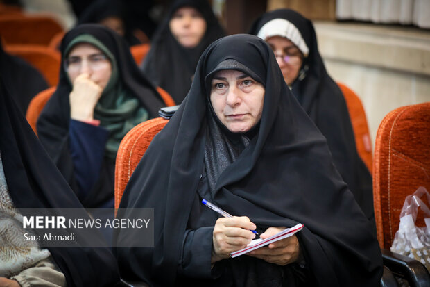 مراسم اختتامیه دوره توانمندسازی بانوان ومدیران کانون‌های بسیج خواهران اقشار سراسر کشور در مشهد