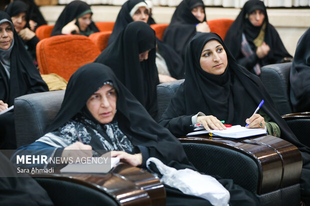 مراسم اختتامیه دوره توانمندسازی بانوان ومدیران کانون‌های بسیج خواهران اقشار سراسر کشور در مشهد