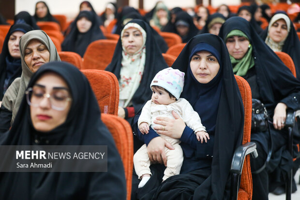 مراسم اختتامیه دوره توانمندسازی بانوان ومدیران کانون‌های بسیج خواهران اقشار سراسر کشور در مشهد