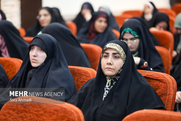مراسم اختتامیه دوره توانمندسازی بانوان ومدیران کانون‌های بسیج خواهران اقشار سراسر کشور در مشهد