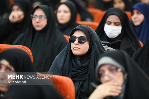 مراسم اختتامیه دوره توانمندسازی بانوان ومدیران کانون‌های بسیج خواهران اقشار سراسر کشور در مشهد