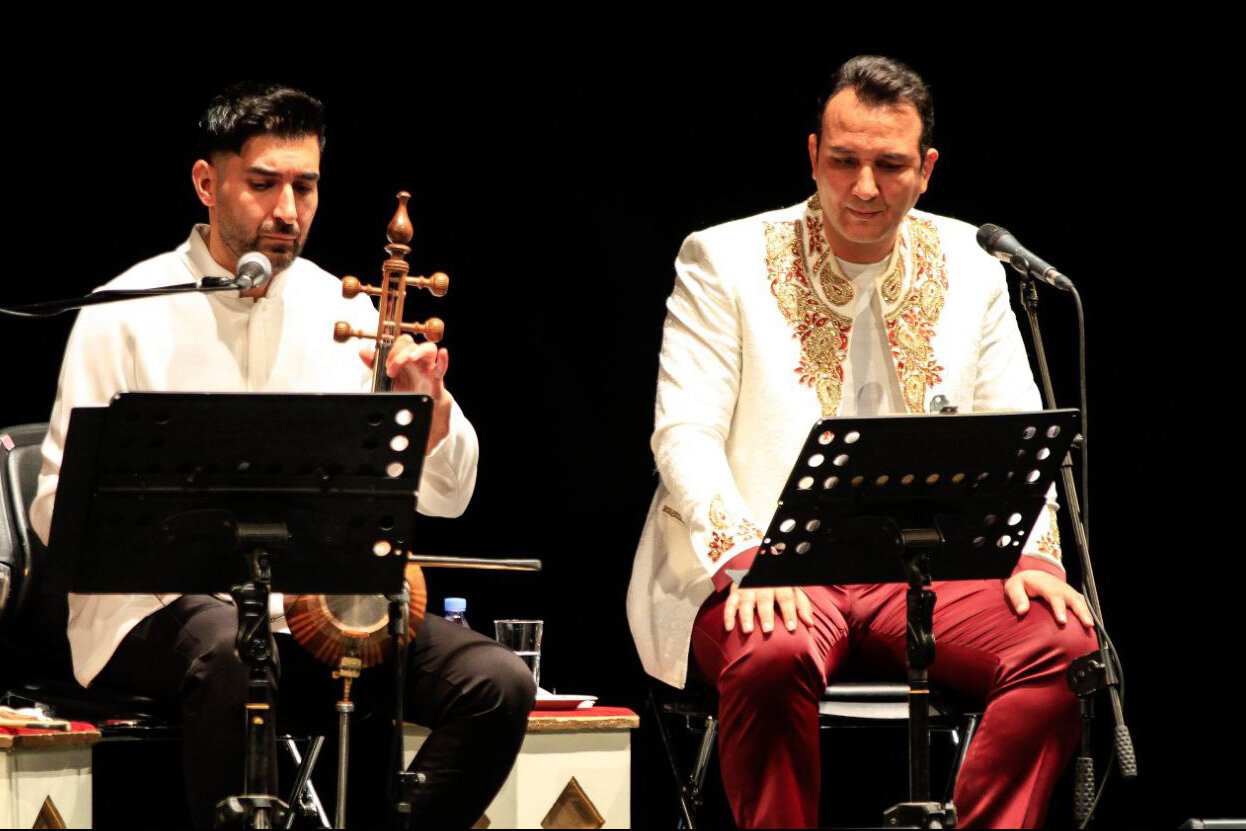 گروه،قمر،آلبوم،مصطفي،موسيقي،خوانندگي