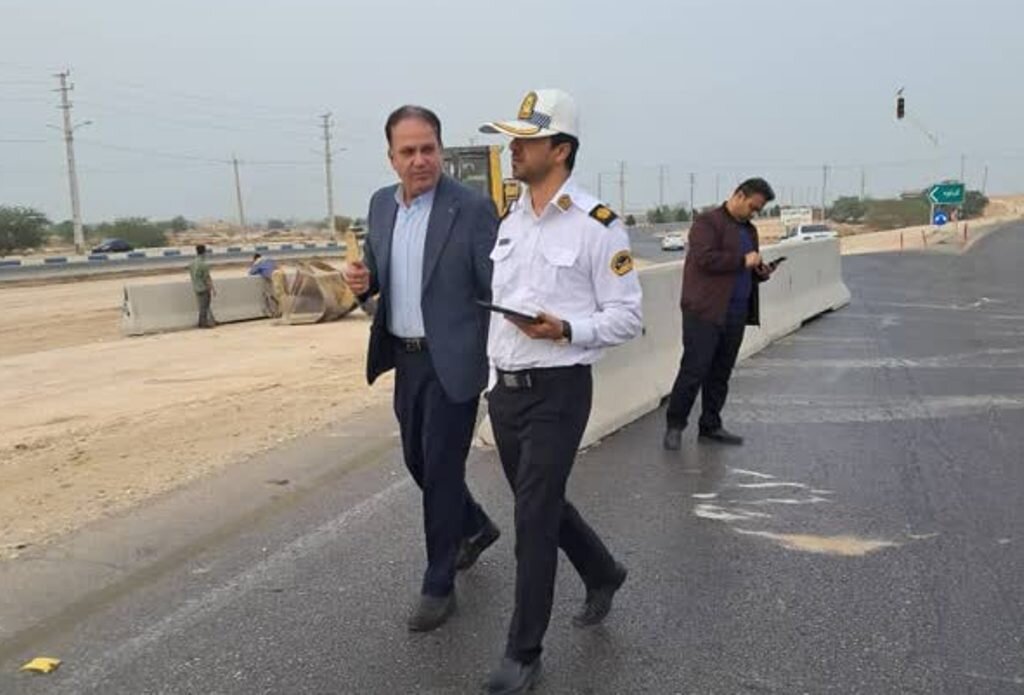 ورودی اصلی شهر گناوه مسدود شد