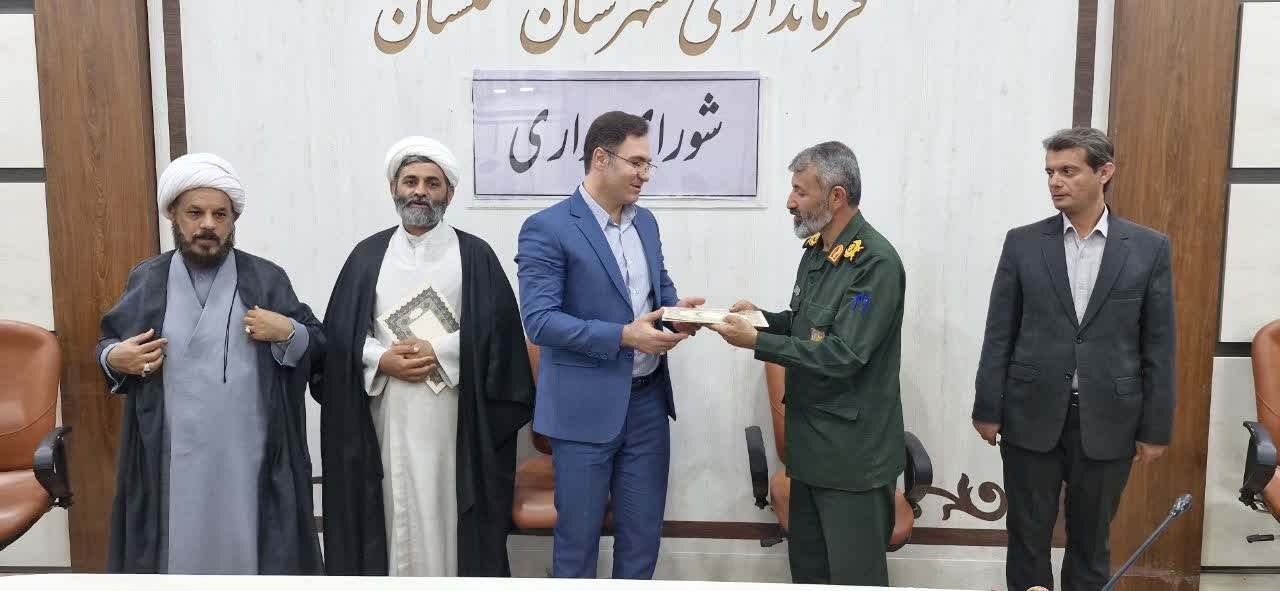 فرماندار تنگستان: مدیران برنامه‌های کنگره شهدا را دنبال کنند