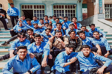 روایت یک انقلاب کوچک در کلاس درس عربی؛ معلمی که ترس‌ نسل زِد را شکست