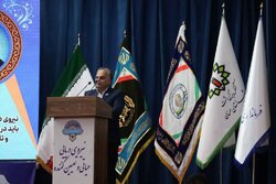 فرماندار سمنان خواستار ایجاد دبیرخانه ملی روز نیروی دریایی در سمنان شد