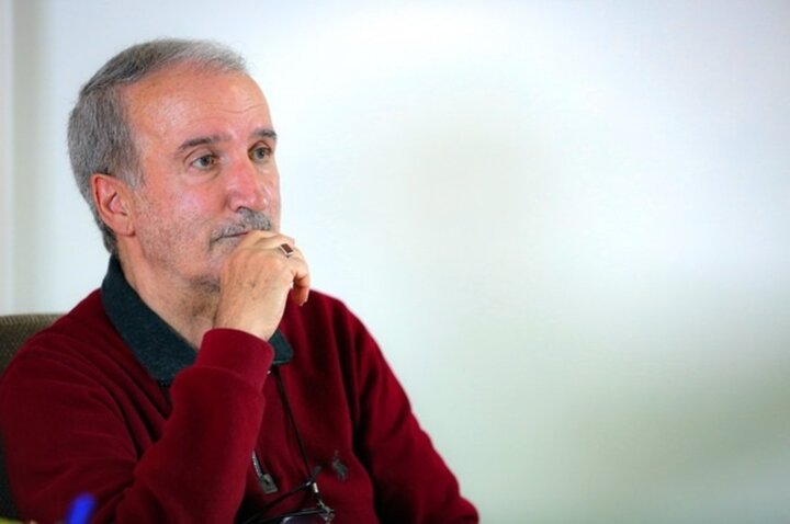 ادبیات جنگ خیانت نکردن به کشور است