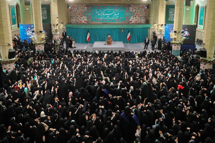 رهبر انقلاب