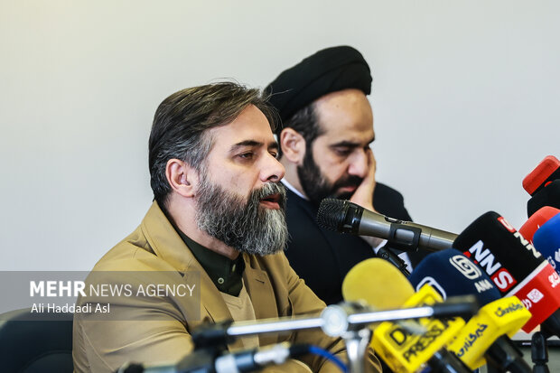 نشست خبری دومین کنگره بین المللی مکتب هنر رضوی نشست خبری دومین کنگره بین المللی مکتب هنر رضوی