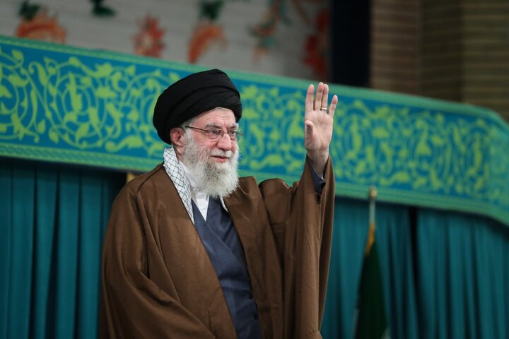 رهبر انقلاب