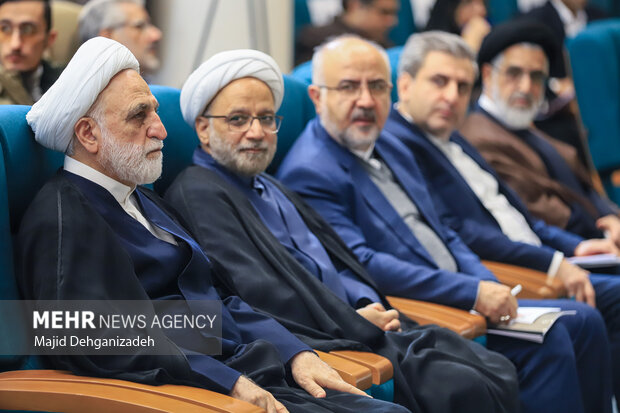 دیدار اقشار مختلف مردم استان یزد با رئیس قوه قضائیه