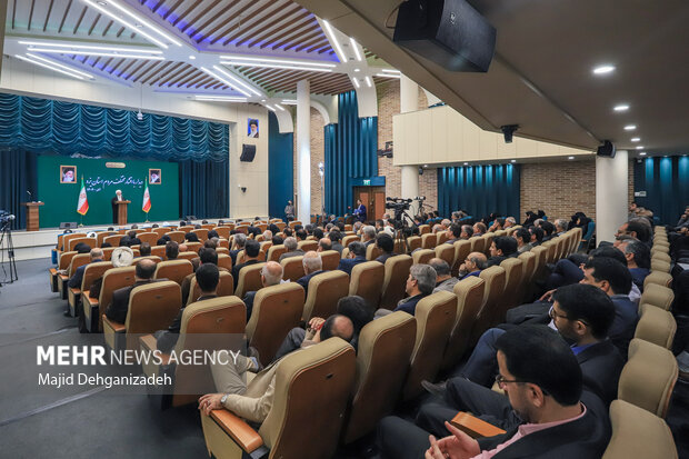 دیدار اقشار مختلف مردم استان یزد با رئیس قوه قضائیه